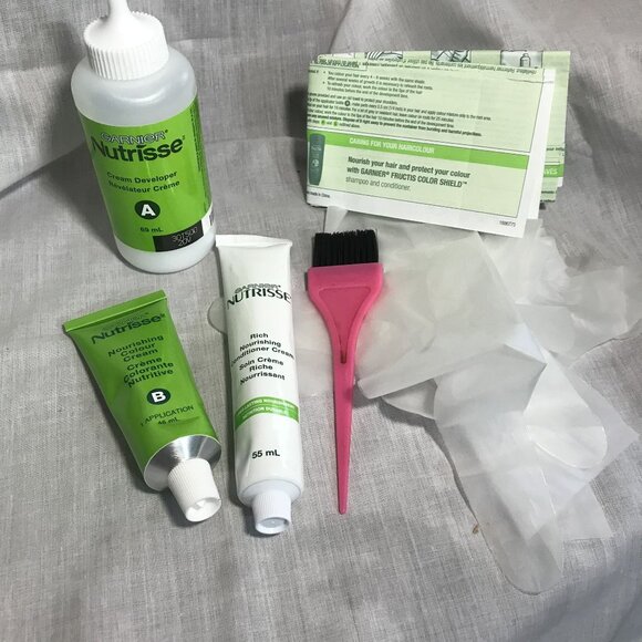 Garnier Nutrisse Ultra Color Blue Black 210 Hair Dye - Picture 6 of 6